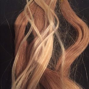 Hair extension bundle blond and brown